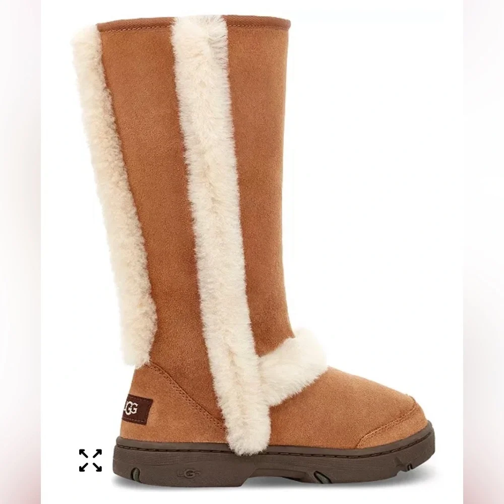 UGG warm stylish